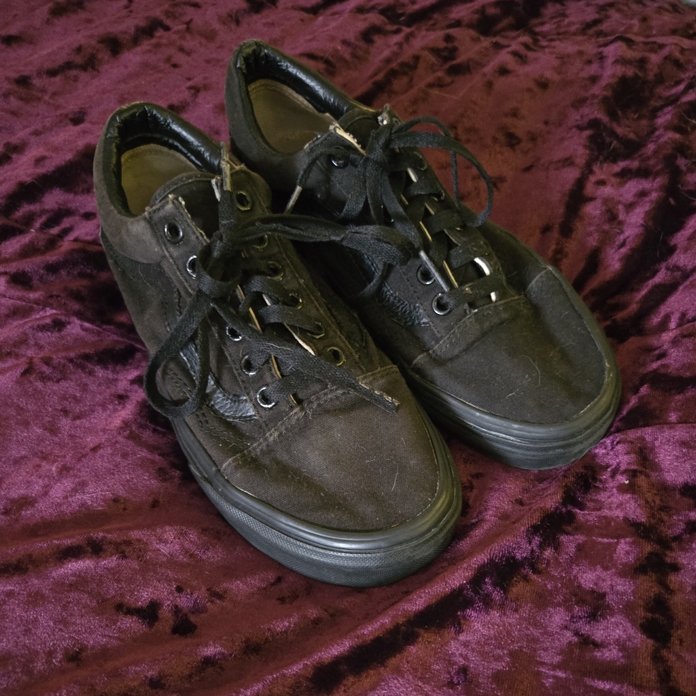 Vans Classic Low Top Skate Shoes All Black Size 7
